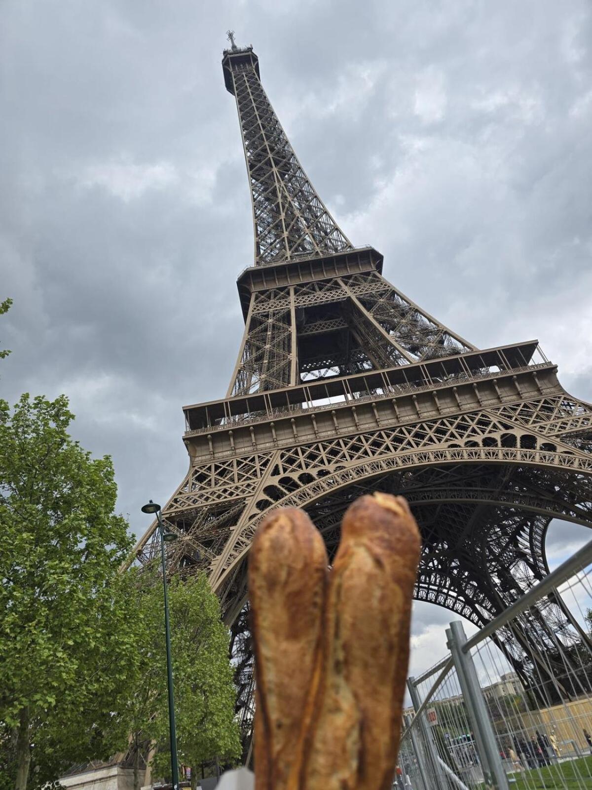 Cozy Next To The Eiffel Tower Paris